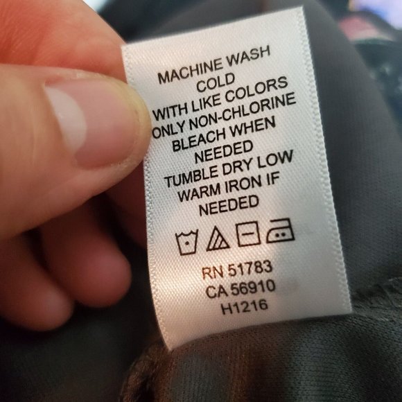 Maurices Chiffon Cold shoulder floral dress size small - Picture 8 of 8